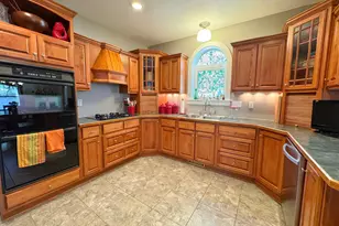 1019 N Vine St, Fergus Falls, MN 56537 - Photo 6