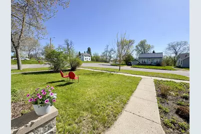 1019 N Vine Street, Fergus Falls, MN 56537 - Photo 40