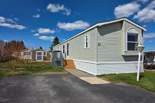 11 Holly Ln, Duluth, MN 55810 - Photo 1
