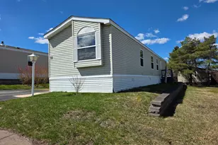 11 Holly Ln, Duluth, MN 55810 - Photo 2