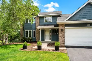 550 Hawthorne Woods Dr, Eagan, MN 55123 - Photo 2