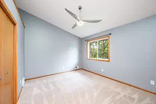 550 Hawthorne Woods Dr, Eagan, MN 55123 - Photo 28