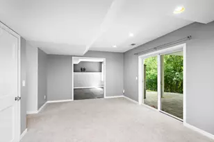 550 Hawthorne Woods Dr, Eagan, MN 55123 - Photo 32
