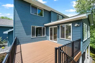 550 Hawthorne Woods Dr, Eagan, MN 55123 - Photo 36