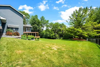 550 Hawthorne Woods Drive, Eagan, MN 55123 - Photo 38