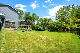 550 Hawthorne Woods Dr, Eagan, MN 55123 - Photo 38