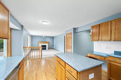 550 Hawthorne Woods Drive, Eagan, MN 55123 - Photo 12