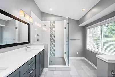 550 Hawthorne Woods Drive, Eagan, MN 55123 - Photo 22