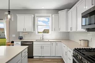 20317 Geneva Trl, Lakeville, MN 55044 - Photo 12