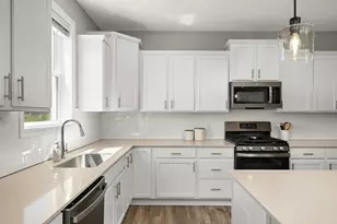 20317 Geneva Trl, Lakeville, MN 55044 - Photo 10