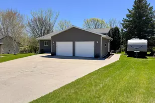 2216 Ridgewood Dr, Fergus Falls, MN 56537 - Photo 32