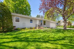 20 Mitchell Dr, Faribault, MN 55021 - Photo 1