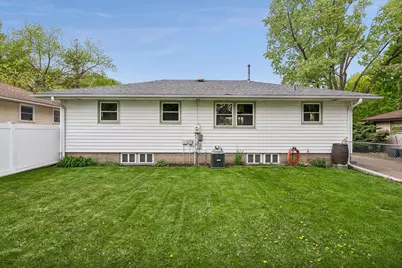 4917 Monroe Street NE, Columbia Heights, MN 55421 - Photo 4
