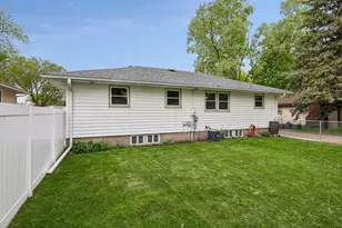 4917 Monroe St NE, Columbia Heights, MN 55421 - Photo 38