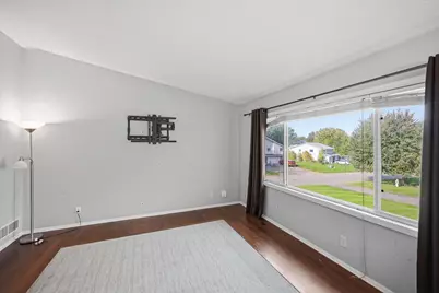6838 Sandlewood Road, Woodbury, MN 55125 - Photo 10