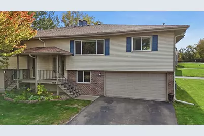 6838 Sandlewood Road, Woodbury, MN 55125 - Photo 2