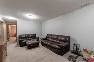 305 Chancery Ln, Mankato, MN 56001 - Photo 42