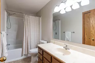 305 Chancery Ln, Mankato, MN 56001 - Photo 36