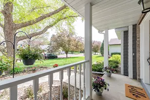 305 Chancery Ln, Mankato, MN 56001 - Photo 4