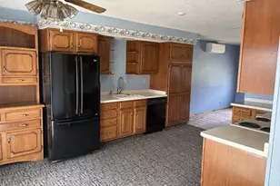 408 E 32nd St, Hibbing, MN 55746 - Photo 6