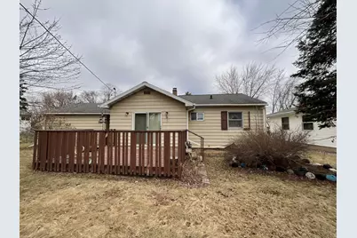 408 E 32nd Street, Hibbing, MN 55746 - Photo 2