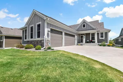 11527 Arnie Way N, Lake Elmo, MN 55042 - Photo 2
