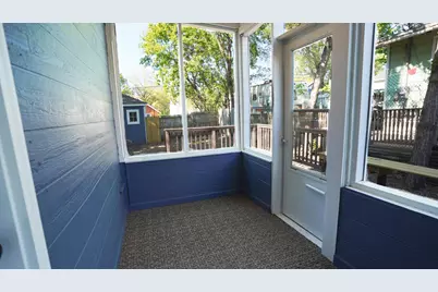 63 Lawson Avenue W, Saint Paul, MN 55117 - Photo 30