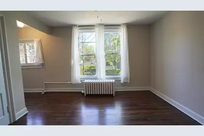 63 Lawson Avenue W, Saint Paul, MN 55117 - Photo 16
