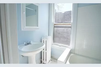 63 Lawson Avenue W, Saint Paul, MN 55117 - Photo 22