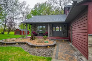 38177 Twin Oaks Dr, Avon, MN 56310 - Photo 6