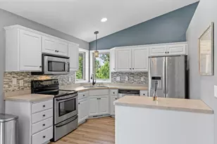 1349 Landings Ln, Watertown, MN 55388 - Photo 4