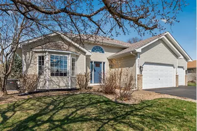 5725 Yucca Lane N, Plymouth, MN 55446 - Photo 4