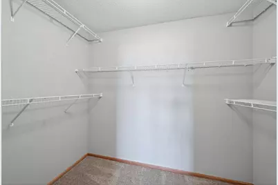 5725 Yucca Lane N, Plymouth, MN 55446 - Photo 22