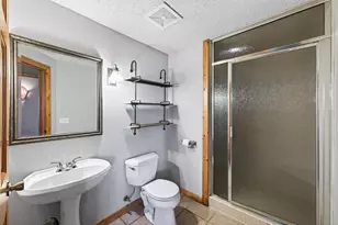 5725 Yucca Ln N, Plymouth, MN 55446 - Photo 42