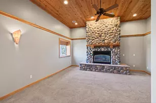 5725 Yucca Ln N, Plymouth, MN 55446 - Photo 28