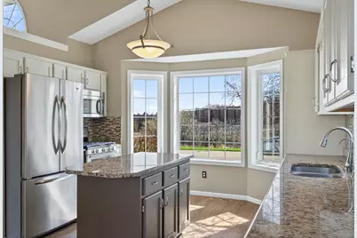 5725 Yucca Lane N, Plymouth, MN 55446 - Photo 12