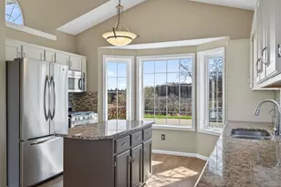 5725 Yucca Ln N, Plymouth, MN 55446 - Photo 12