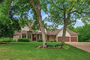 2300 Wildwood Ct, Burnsville, MN 55306 - Photo 2