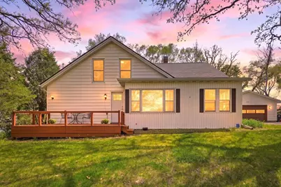 202 Hamilton Drive, River Falls, WI 54022 - Photo 2