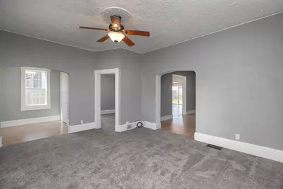 311 Center Avenue S, Eyota, MN 55934 - Photo 8