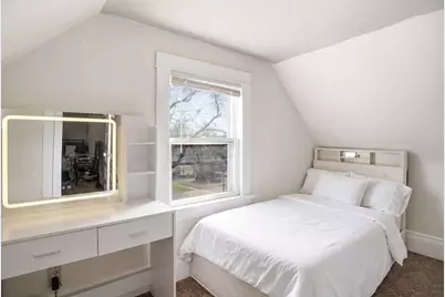 572 Ottawa Avenue, Saint Paul, MN 55107 - Photo 10