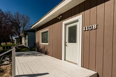 1108 Forest Street, Lisbon, ND 58054 - Photo 2