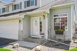 317 Creekside Dr, Buffalo, MN 55313 - Photo 2