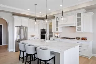 9075 Mills Ln, Chanhassen, MN 55317 - Photo 1