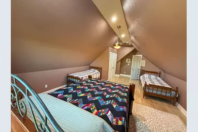19807 Balentine Road, Caledonia, MN 55921 - Photo 32