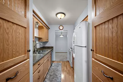 2220 Midland Grove Road #302, Roseville, MN 55113 - Photo 4