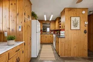 192 Shorewood Dr, Detroit Lakes, MN 56501 - Photo 16