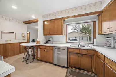 121 12th Avenue N, Saint Cloud, MN 56303 - Photo 6