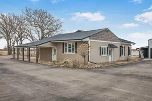 90917 240th St, Austin, MN 55912 - Photo 4