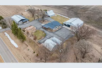 90917 240th Street, Austin, MN 55912 - Photo 2